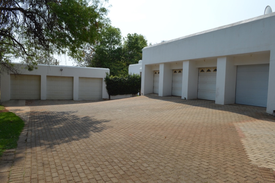 4 Bedroom Property for Sale in Wilkoppies North West